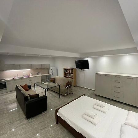Chrysoupolis Emilyapartments 1 מראה חיצוני תמונה